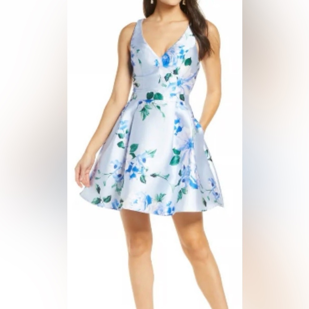 Sequin Hearts Blue Floral Fit & Flare Dress – Size 1